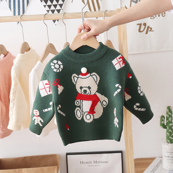 Pulover copii tricotat pentru fete cu motive de Craciun si decolteu oval