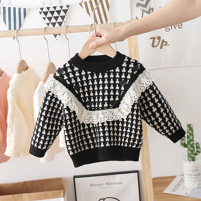 Modern gyerek pulóver lányoknak ovális nyakkivágással és csipkével