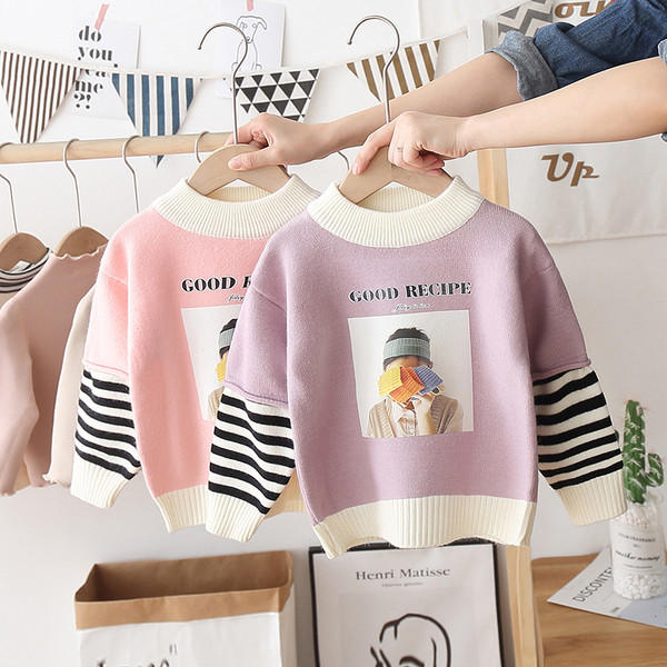 Alkalmi gyerekpulóver ovális nyakkivágással és virágmintával