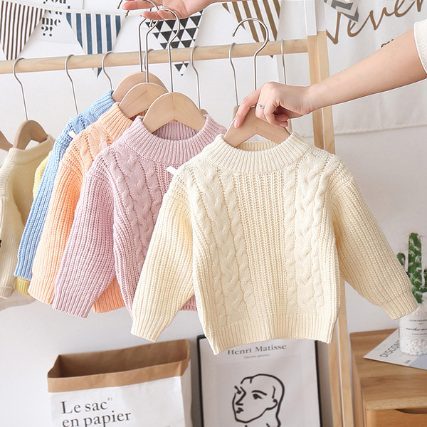 Παιδικό πουλόβερ με οβάλ λαιμόκοψη κατάλληλο για το χειμώνα