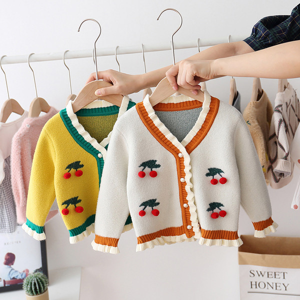 Μοντέρνο παιδικό γιλέκο για κορίτσια με κολάρο σχήματος V και τρισδιάστατα στοιχεία