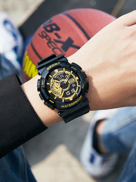 Нов модел мъжки водоустойчив електронен часовник в няколко цвята 