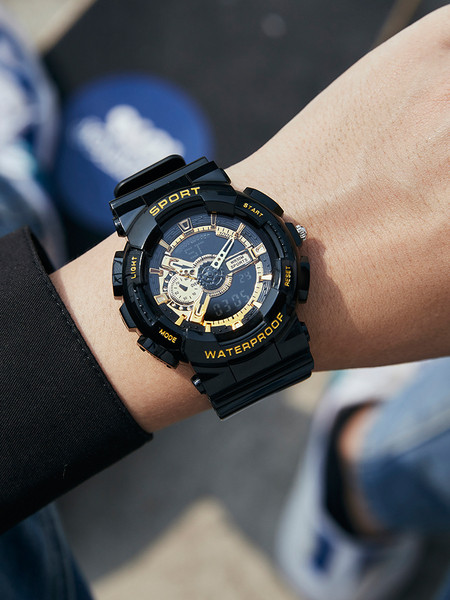 Нов модел мъжки водоустойчив електронен часовник в няколко цвята 