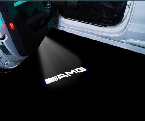 Проектираща светлинна декорация за вратата на автомобил в няколко модела