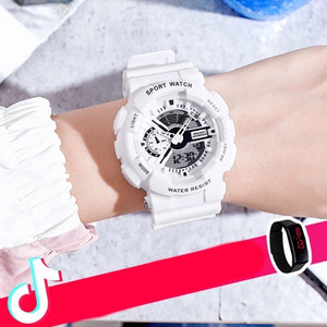 Водоустойчив спортен електронен часовник подходящ за мъже