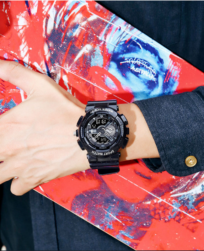 Водоустойчив спортен електронен часовник подходящ за мъже 