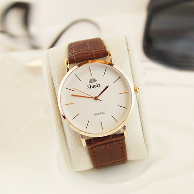 Ежедневен мъжки часовник с кожена каишка в кръгла форма