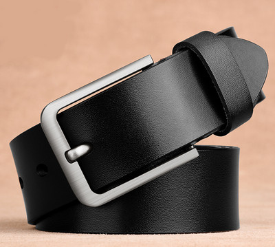 Изчистен мъжки колан от еко кожа с метална катарама