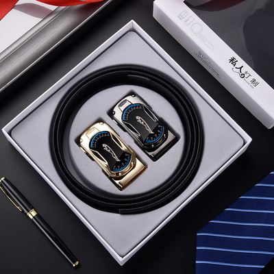 Стилен мъжки колан в подаръчна кутия с две катарами