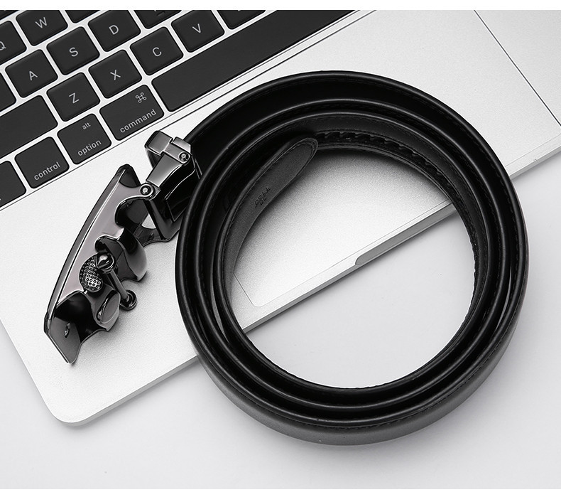 Черен мъжки колан от еко кожа в няколко модела