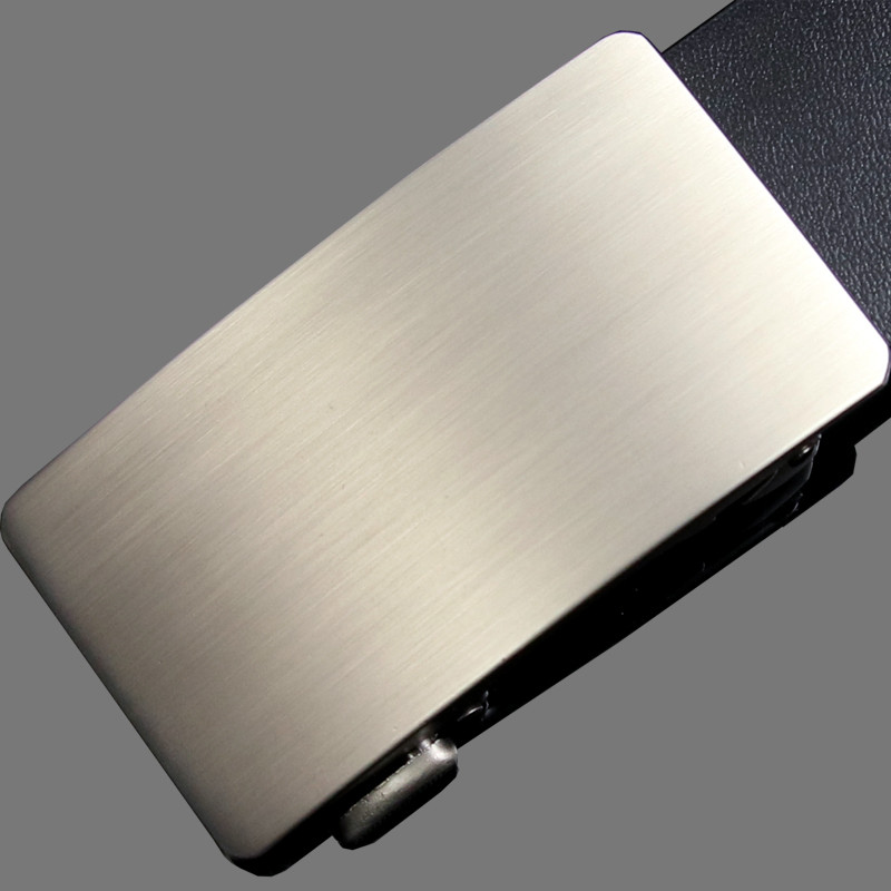 Мъжки изчистен колан от еко кожа с метална катарама