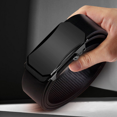 Модерен мъжки колан от еко кожа с различни катарами