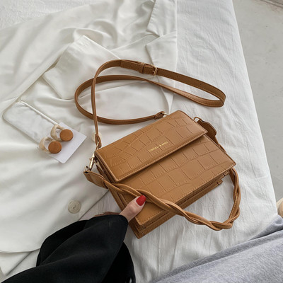 Дамска модерна чанта от еко кожа с къса и дълга дръжка