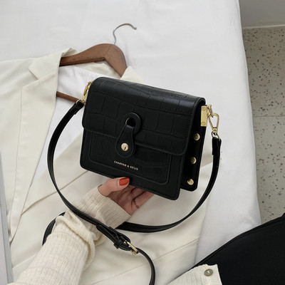 Ежедневна дамска кожена чанта с дълга дръжка в четири цвята