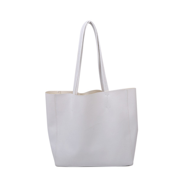 Изчистен модел дамска чанта за рамо от еко кожа