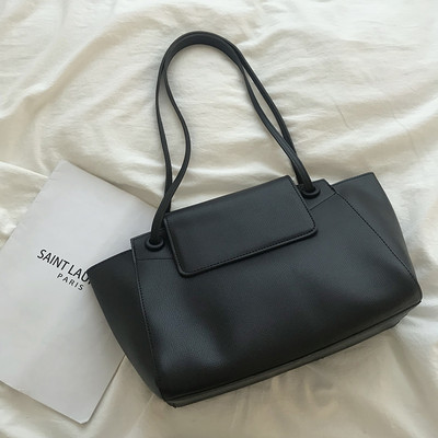 Кожена дамска чанта с две дръжки от еко кожа в пет цвята