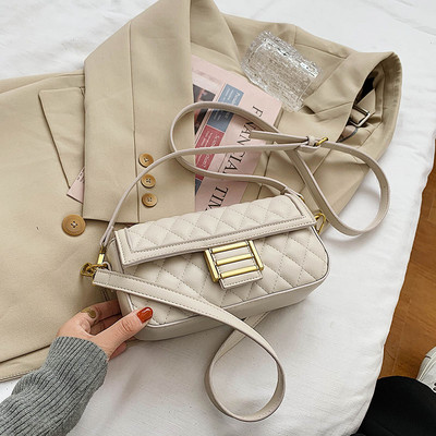 Нов модел малка дамска чанта от еко кожа с дълга дръжка