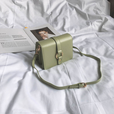 Ежедневна дамска кожена чанта с дълга дръжка и метална декорация