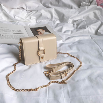 Ежедневна дамска кожена чанта с дълга дръжка и метална декорация