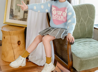 Актуален детски пуловер за момичета с овална яка в два модела