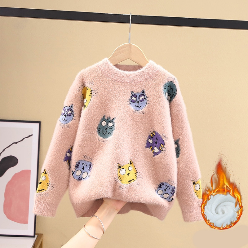 Детски пухен пуловер с обло деколте подходящ за момичета и момчета 