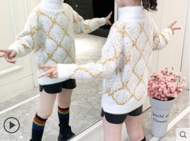 Детски зимен пуловер за момичета с висока яка