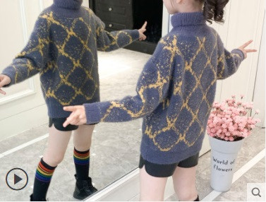 Детски зимен пуловер за момичета с висока яка