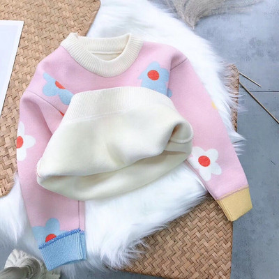 Детски зимен пуловер за момичета с мека подплата и флорални мотиви