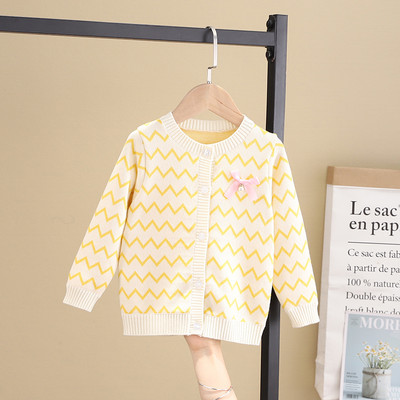 Топла, зимна жилетка - подходяща за момичета в няколко десена