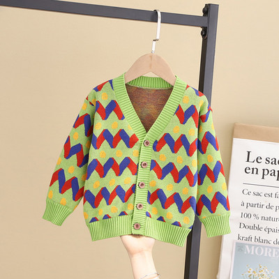 Топла, зимна жилетка - подходяща за момичета в няколко десена