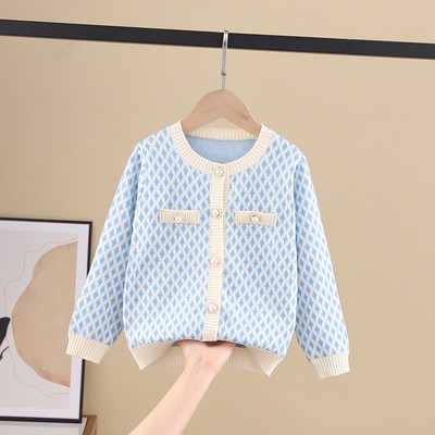 Топла, зимна жилетка - подходяща за момичета в няколко десена