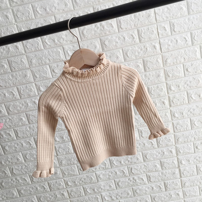 Ежедневен детски пуловер с висока яка и къдри подходящ за момичета