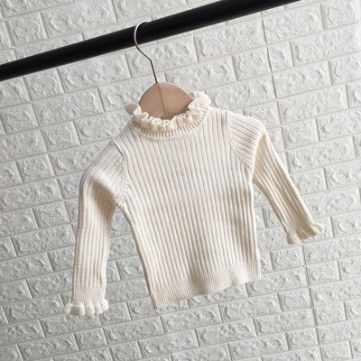 Ежедневен детски пуловер с висока яка и къдри подходящ за момичета