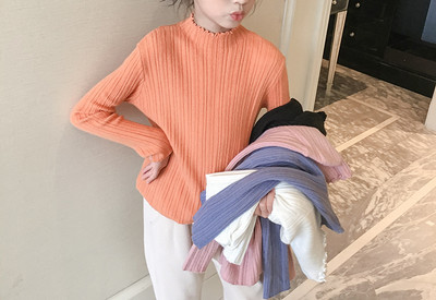 Ежедневен детски пуловер за момичета - изчистен модел