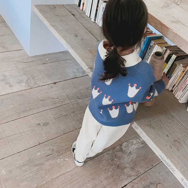 Зимен пуловер за момичета в няколко цвята с класическа яка