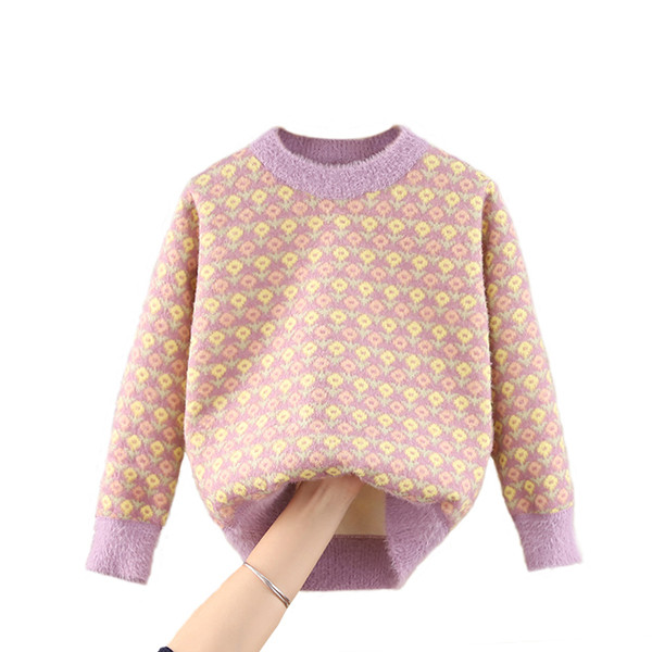 Топъл детски пуловер за момичета в нежен десен