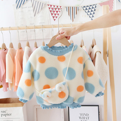 Зимен детски пуловер за момичета на точки с овално деколте