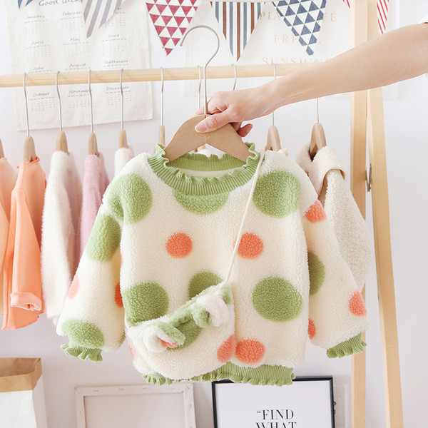 Зимен детски пуловер за момичета на точки с овално деколте 