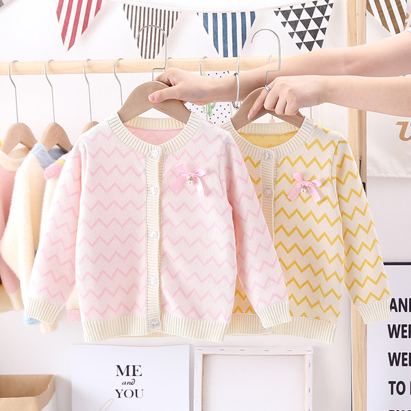 Жилетка за момичета в два цвята с апликация - панделка