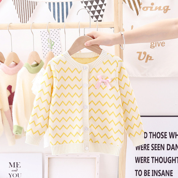 Жилетка за момичета в два цвята с апликация - панделка