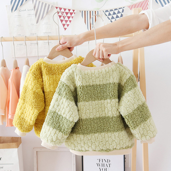 Детски зимен пуловер за момичета с овално деколте