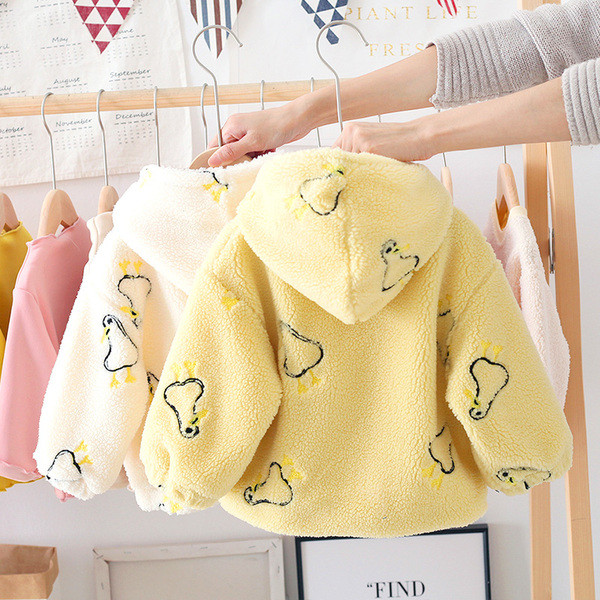 Dječji puhasti pulover s džepom i kapuljačom za djevojčice