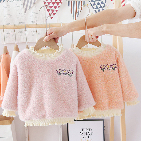 Aktualni dječji džemper za djevojčice s vezom