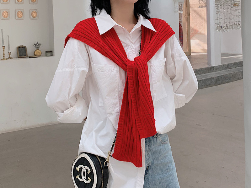 Ležerni pleteni ženski šal