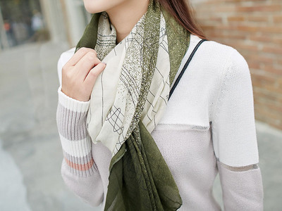 Svileni ženski šal u boji-više modela