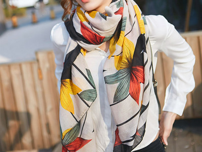 Svileni ženski šal u boji-više modela