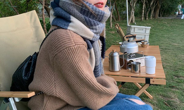 Ženski ležerni karirani šal