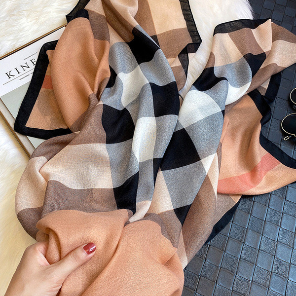 Ženski pamučni šal pravokutnog oblika