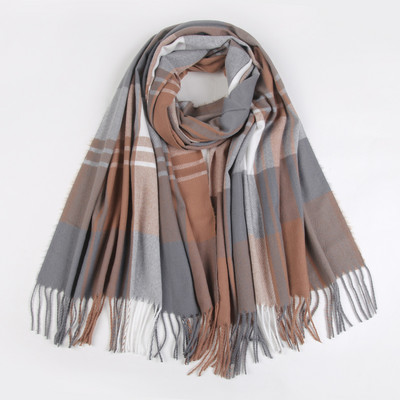 Novi model ženske karirane marame sa resama