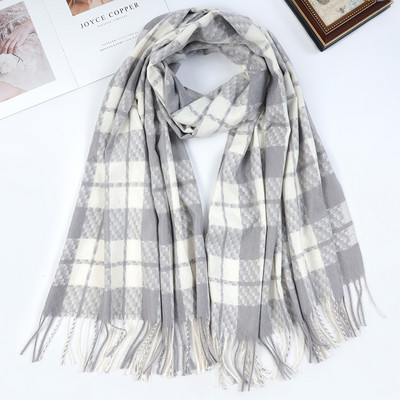 Novi model ženske karirane marame sa resama